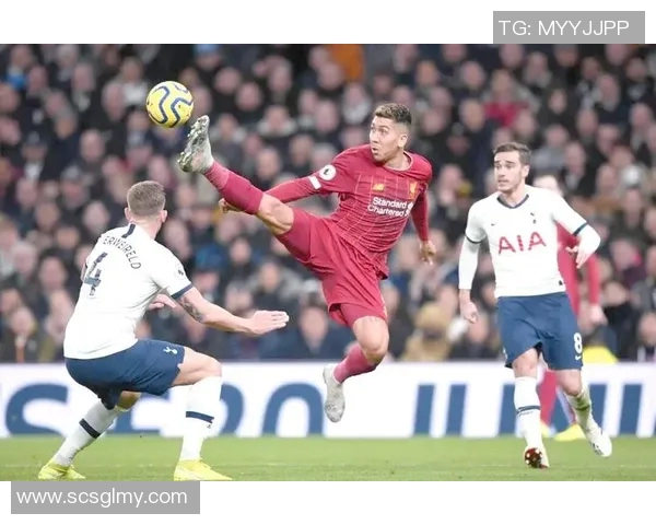 当足球明星摇身一变穿上篮球服展现全新风采与激情的奇妙瞬间